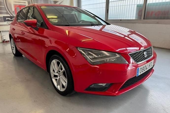 Usado Seat Leon Copa 105 CV (77 kW) 2013 Rojo Berlina