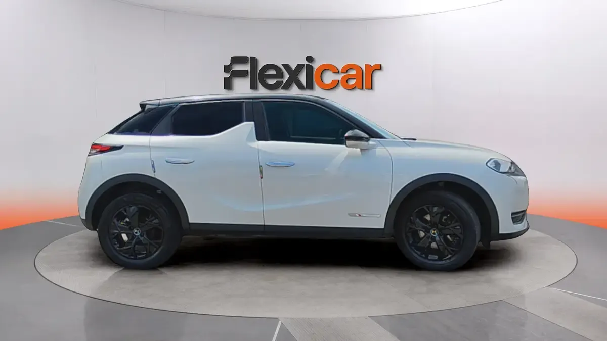 Usado DS Automobiles DS3 Crossback Performance 131 CV (96 kW) 2019 Blanco SUV