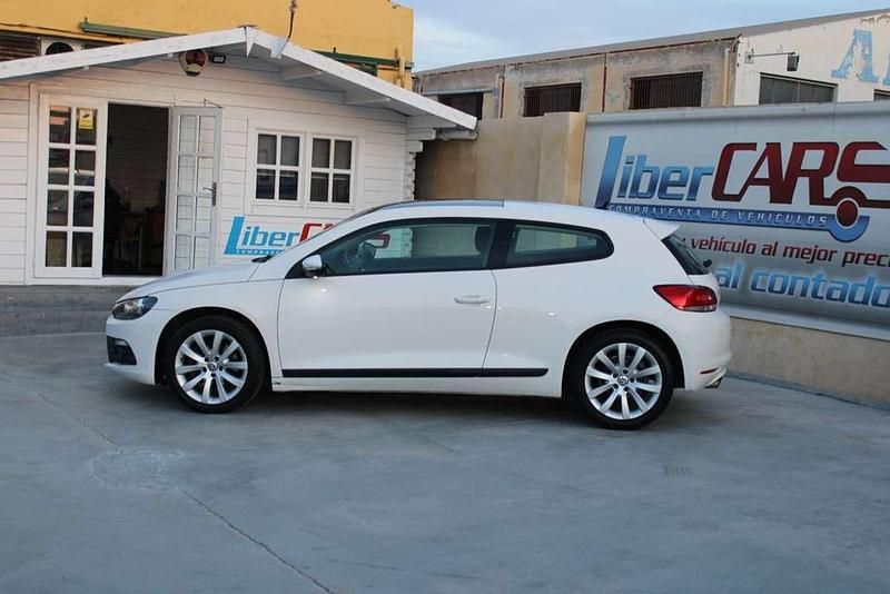 Usado VW Scirocco 160 CV (117 kW) 2010 Blanco Coupe