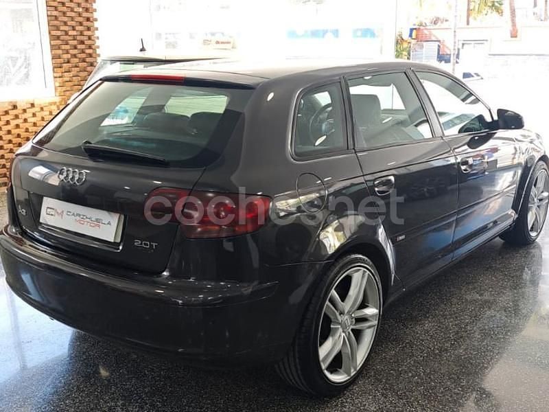 Usado Audi A3 Ambition 200 CV (147 kW) 2006 Gris / plata Berlina