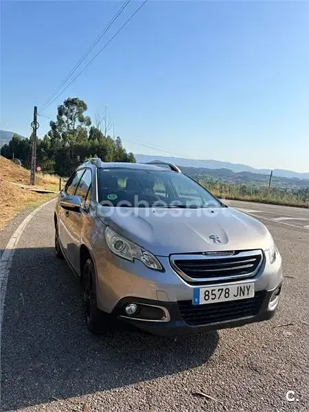 Usado Peugeot 2008 Access 82 CV (60 kW) 2016 Gris / plata SUV