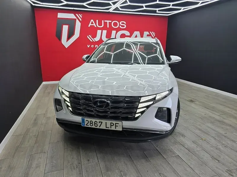 Usado Hyundai Tucson 136 CV (100 kW) 2021 Blanco SUV