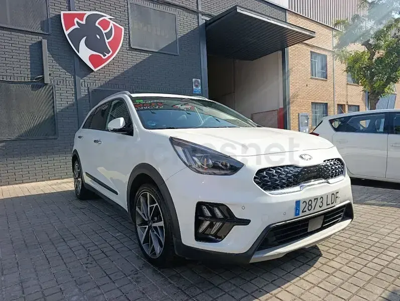 Usado Kia Niro 141 CV (103 kW) 2020 Blanco SUV