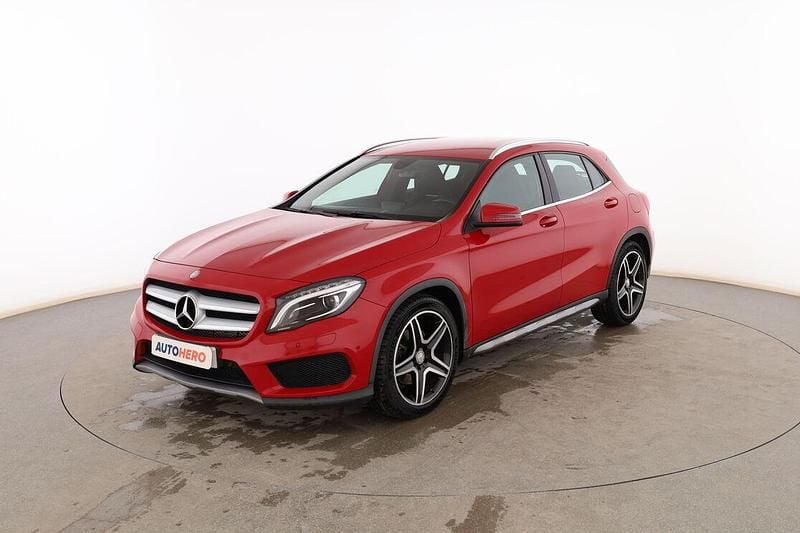 Usado Mercedes GLA220 AMG line 177 CV (130 kW) 2015 SUV