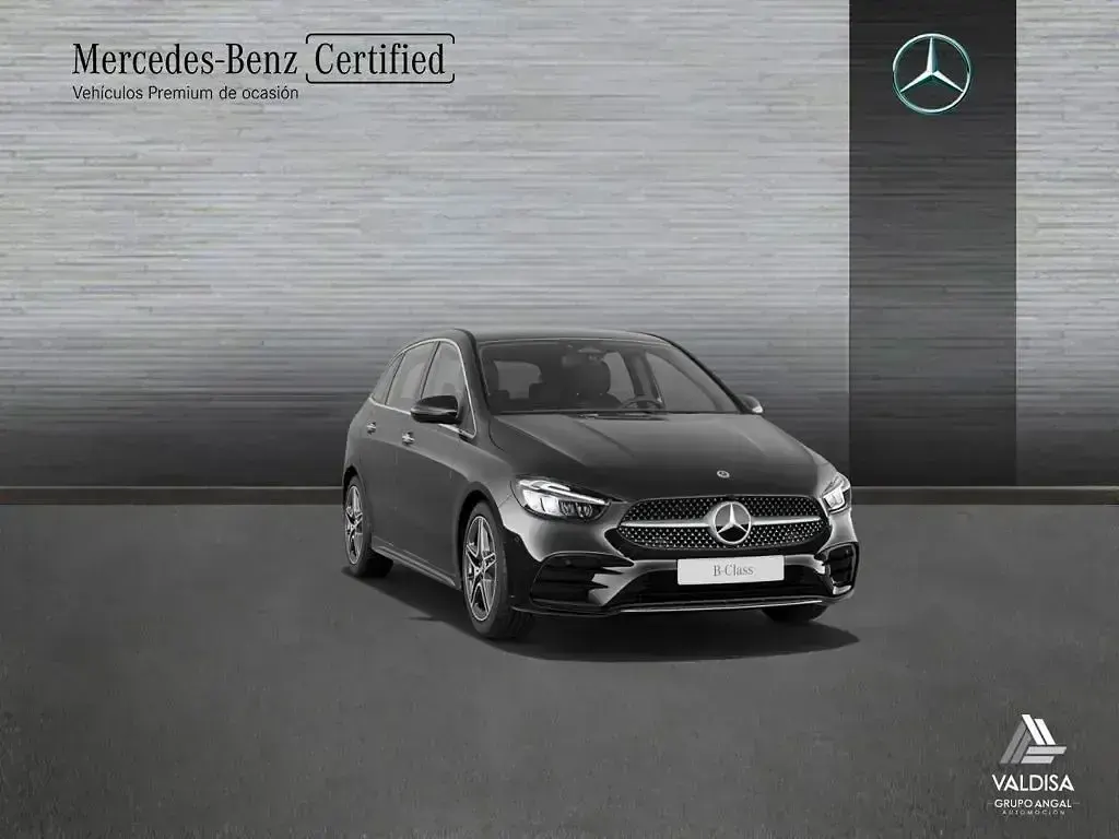 Usado Mercedes B200 AMG line 150 CV (110 kW) 2025 Negro Utilitario