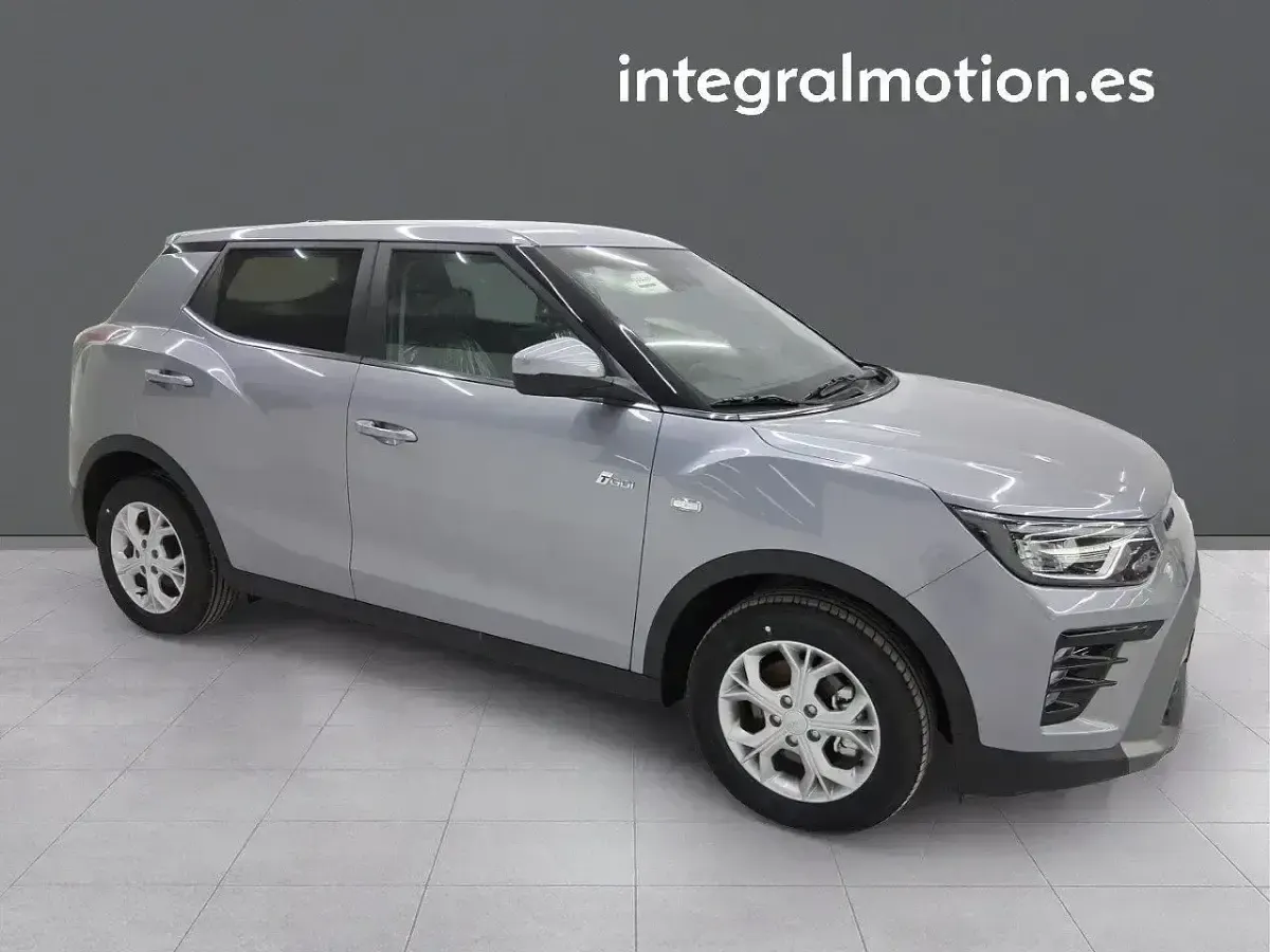 Nuevo SsangYong Tivoli 134 CV (98 kW) 2026 Gris