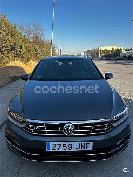 Usado VW Passat Sportline 280 CV (205 kW) 2016 Gris / plata Berlina