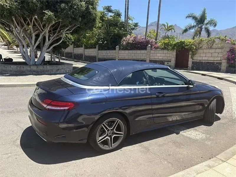 Usado Mercedes C220 194 CV (142 kW) 2019 Azul Descapotable
