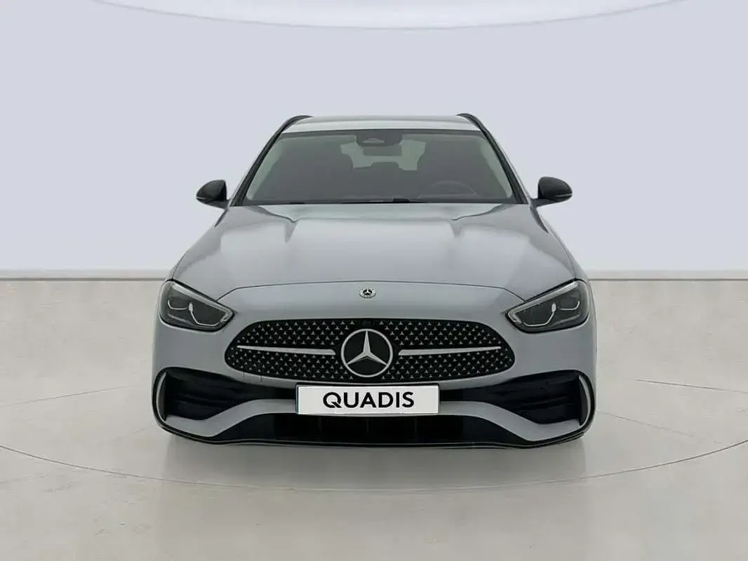 Usado Mercedes C220 200 CV (147 kW) 2025 Gris Familiar