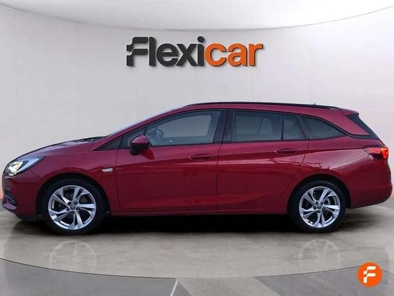 Usado Opel Astra GS Line 131 CV (96 kW) 2021 Rojo Utilitario