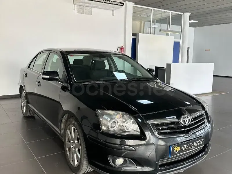 Usado Toyota Avensis Sol 126 CV (92 kW) 2008 Negro Familiar