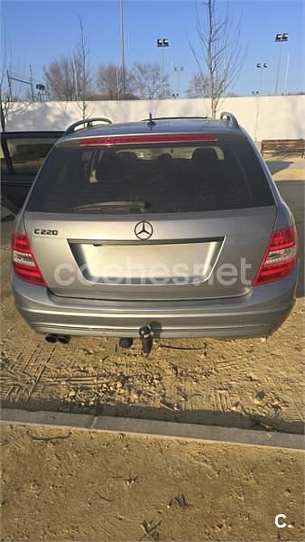 Usado Mercedes C180 120 CV (88 kW) 2012 Gris / plata Familiar