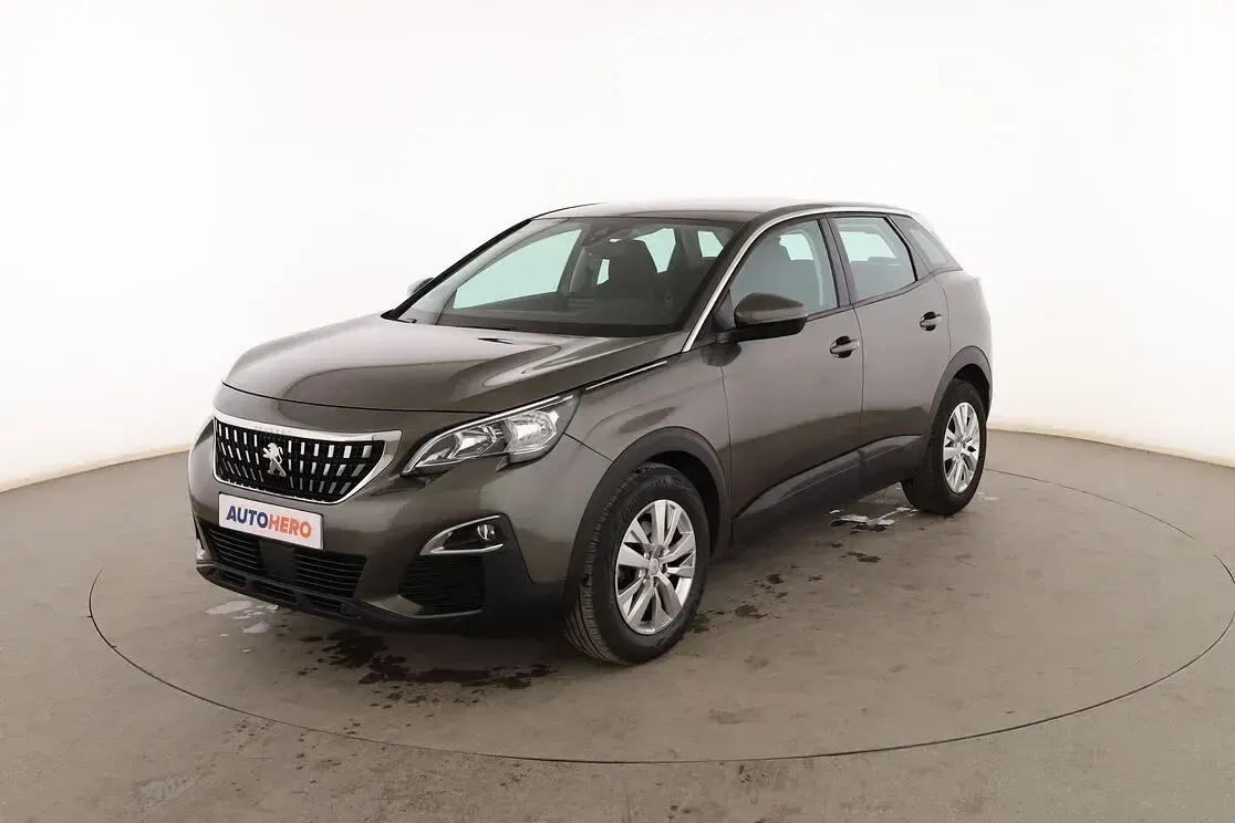 Usado Peugeot 3008 Active 120 CV (88 kW) 2017 SUV