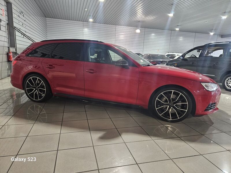 Usado Audi A4 Advanced 286 CV (210 kW) 2019 Rojo Berlina