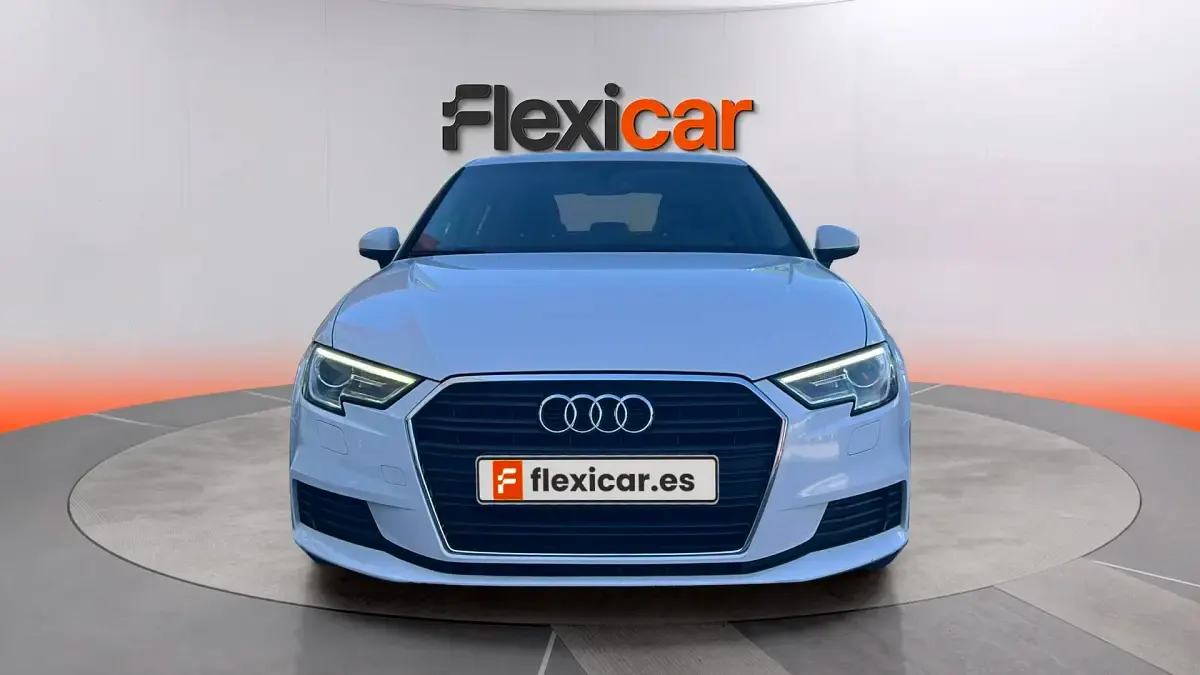 Usado Audi A3 Premium 116 CV (85 kW) 2019 Blanco Berlina