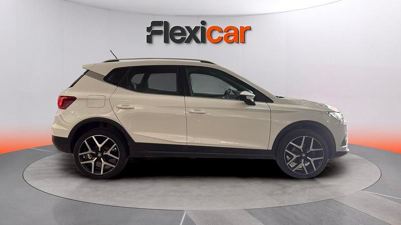 Usado Seat Arona FR 150 CV (110 kW) 2019 Blanco SUV