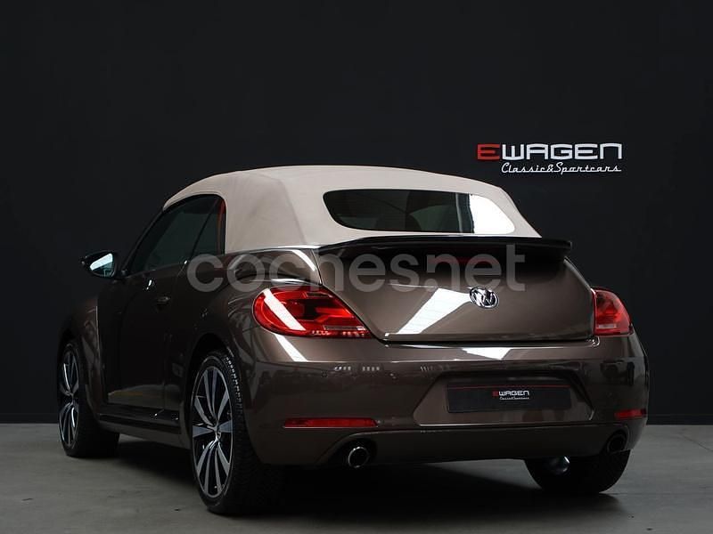 Usado VW Beetle Sportline 220 CV (161 kW) 2015 Marrón Utilitario