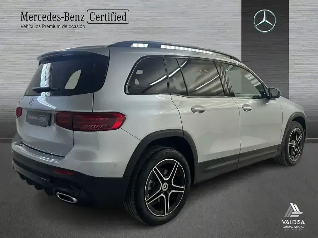 Usado Mercedes GLB200 150 CV (110 kW) 2025 Gris SUV