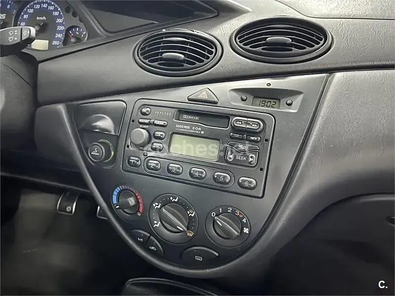 Usado Ford Focus RS 220 CV (161 kW) 2003 Azul Berlina