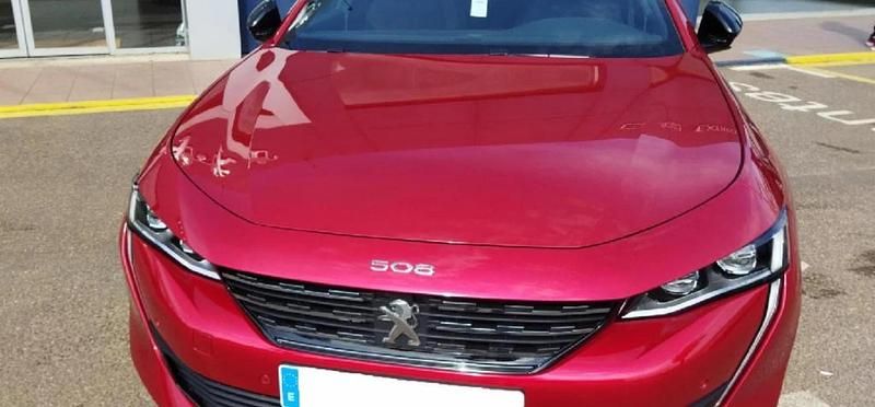 Usado Peugeot 508 Allure 224 CV (164 kW) 2023 Rojo Berlina