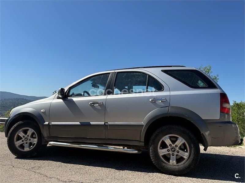 Usado Kia Sorento EX 140 CV (102 kW) 2005 Gris / plata SUV