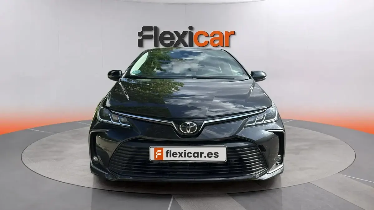 Usado Toyota Corolla Active 125 CV (91 kW) 2023 Negro Berlina