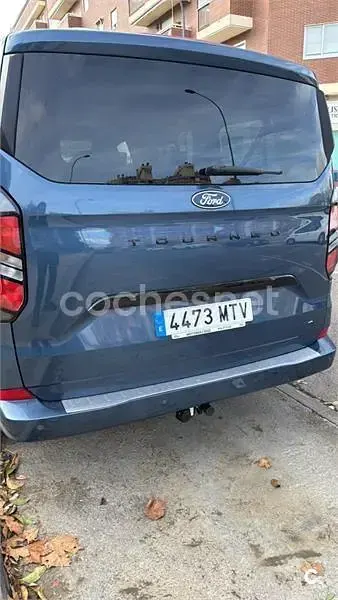 Usado Ford Tourneo Titanium X 150 CV (110 kW) 2024 Azul Monovolumen