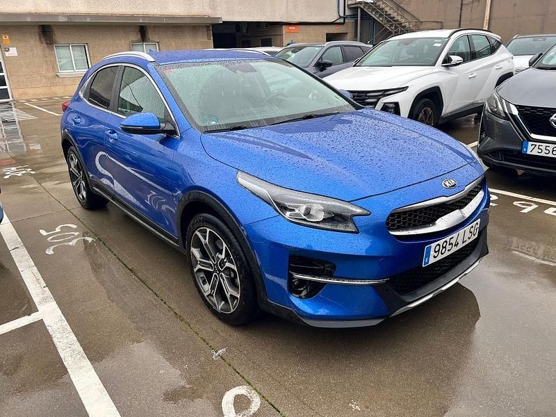 Usado Kia XCeed 136 CV (100 kW) 2021 Azul SUV