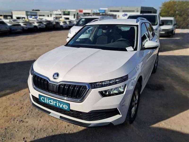 Usado Skoda Kamiq Ambition 116 CV (85 kW) 2022 Blanco SUV