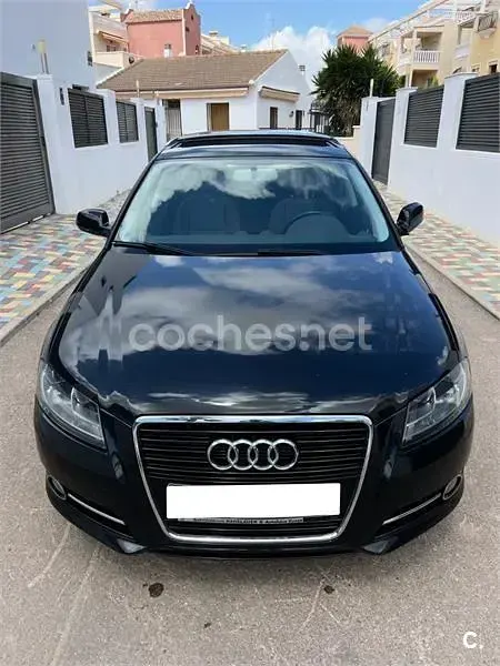 Usado Audi A3 Sportback Attraction 140 CV (102 kW) 2010 Negro Utilitario