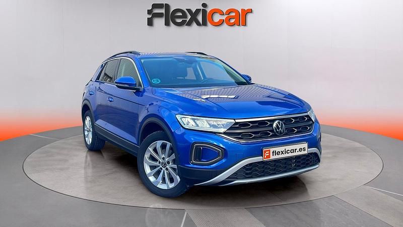 Usado VW T-Roc Life 150 CV (110 kW) 2023 Azul SUV