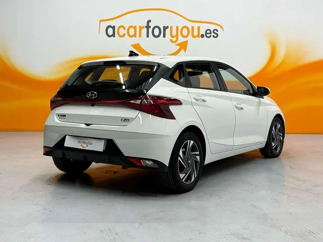 Usado Hyundai i20 101 CV (74 kW) 2021 Blanco Utilitario