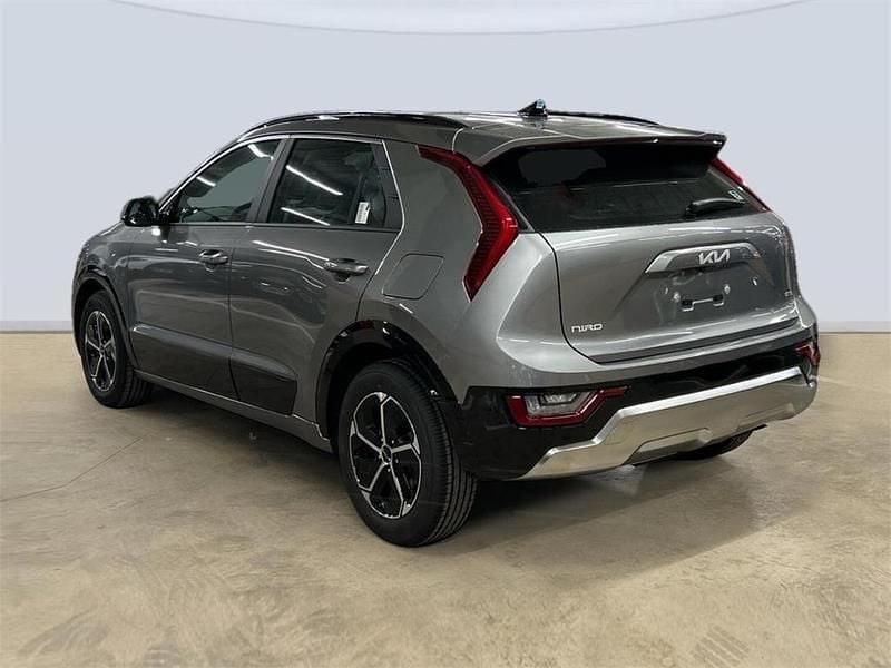 Nuevo Kia Niro 129 CV (94 kW) 2025 Steel gray SUV