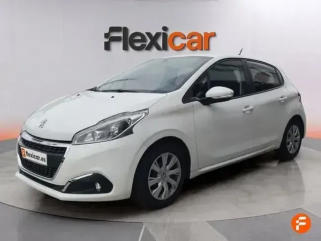 Usado Peugeot 208 Active 82 CV (60 kW) 2018 Blanco Utilitario