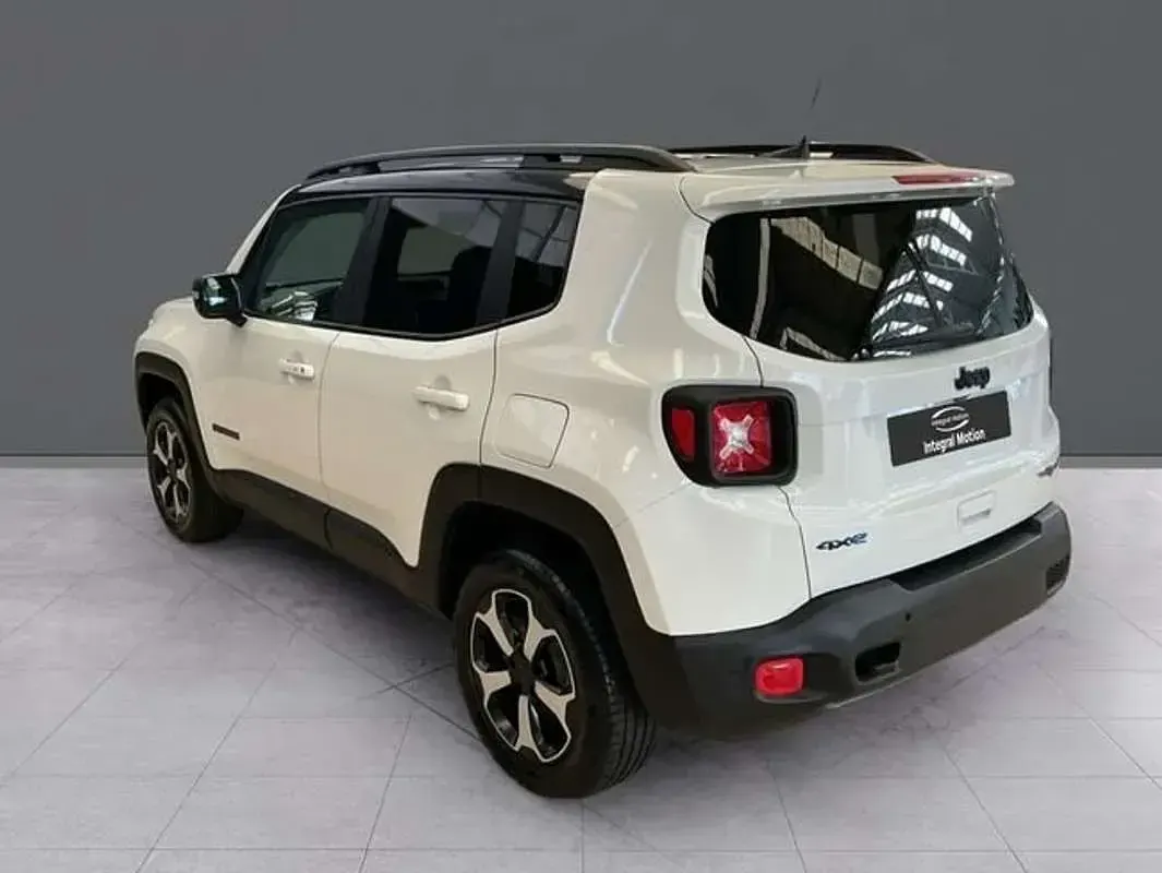 Usado Jeep Renegade Trailhawk 241 CV (177 kW) 2022 Blanco SUV