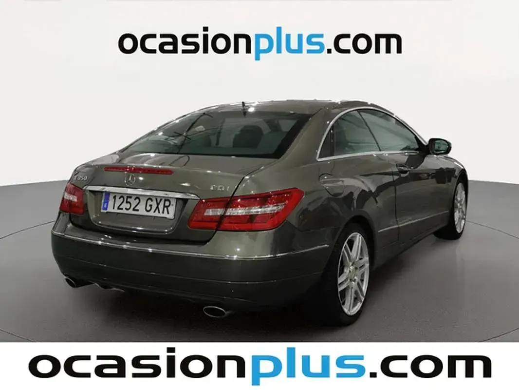 Usado Mercedes E350 231 CV (169 kW) 2009 Gris Coupe