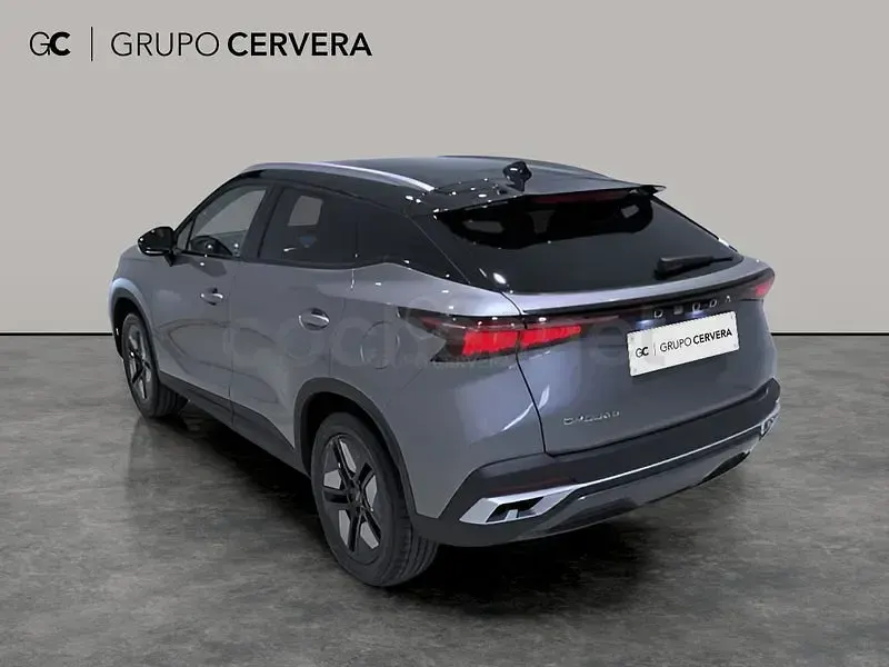 Usado Omoda 5 147 CV (108 kW) 2025 Gris / plata SUV
