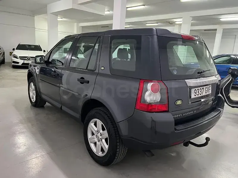Usado Land Rover Freelander 2 160 CV (117 kW) 2010 Gris / plata SUV