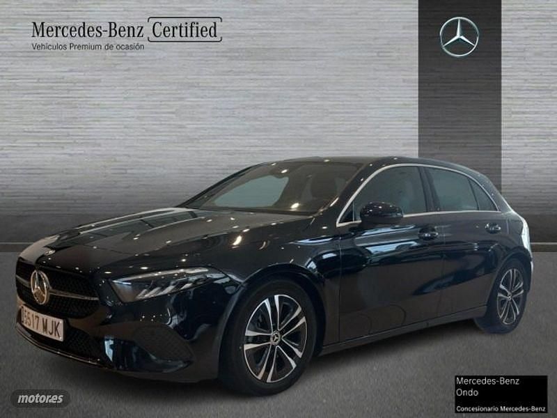 Usado Mercedes A180 Progressive 116 CV (85 kW) 2023 Negro Berlina