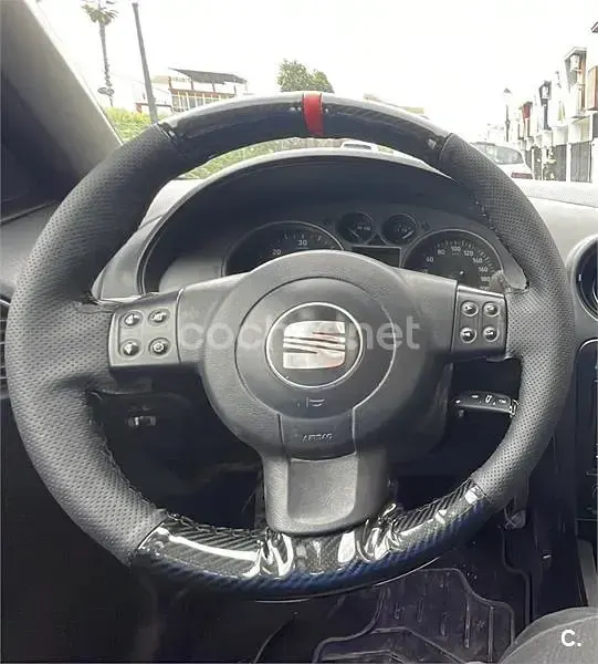 Usado Seat Ibiza 100 CV (73 kW) 2007 Negro Utilitario