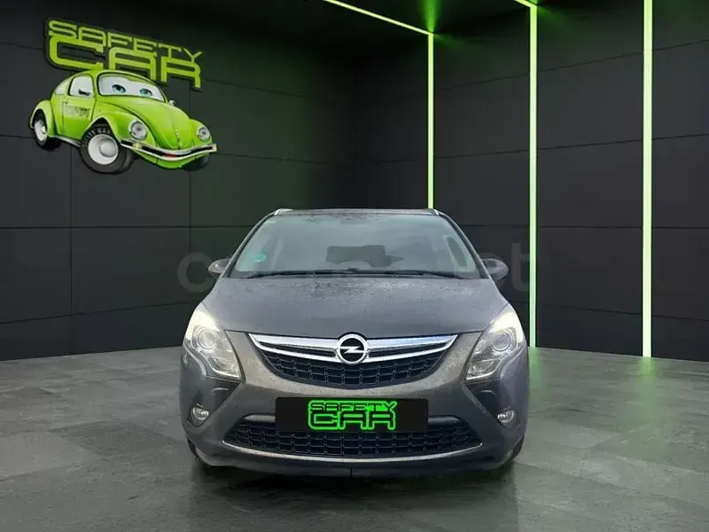 Usado Opel Zafira Tourer Selective 136 CV (100 kW) 2016 Gris / plata Monovolumen