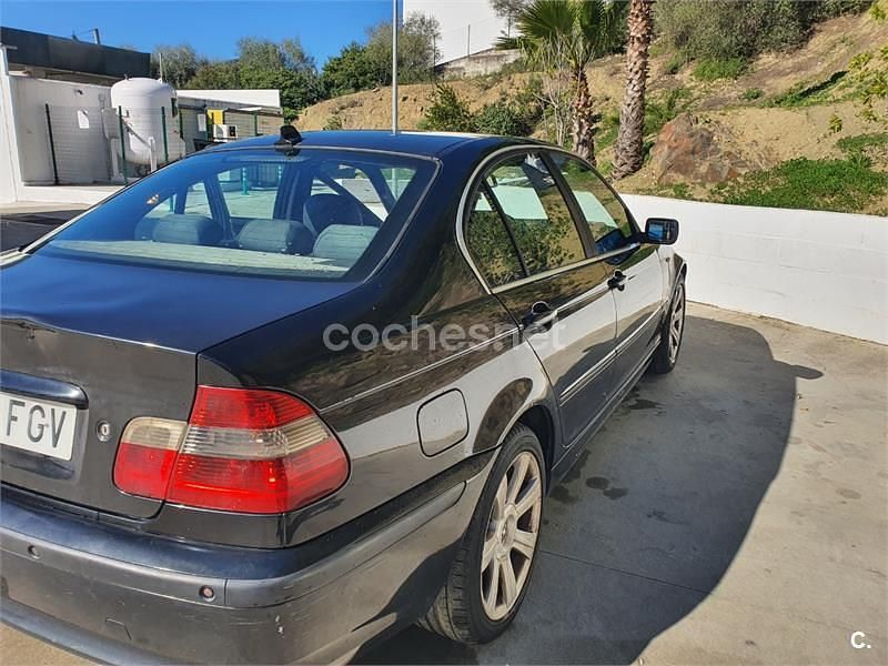 Usado BMW 320 163 CV (119 kW) 2006 Negro Familiar
