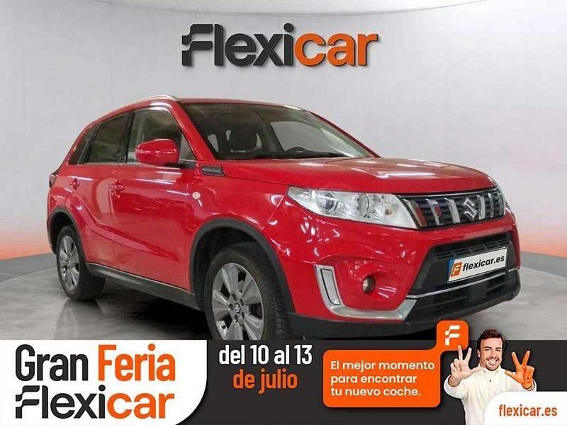 Usado Suzuki Vitara 111 CV (81 kW) 2019 Rojo SUV