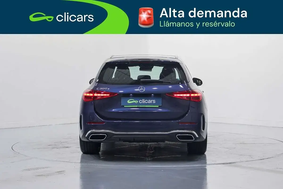 Usado Mercedes C220 200 CV (147 kW) 2024 Azul Familiar