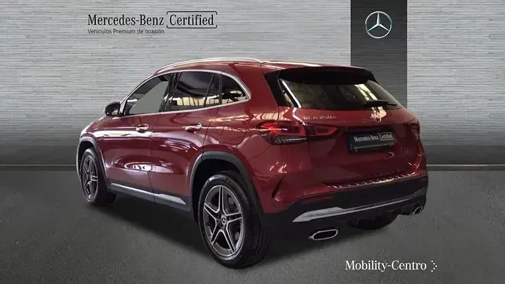 Usado Mercedes GLA250 AMG line 160 CV (117 kW) 2023 SUV