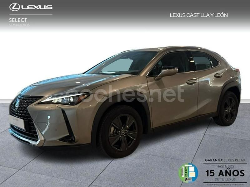 Gris / plata Usado 2025 Lexus UX SUV | 36.630 € - Imagen 1/4
