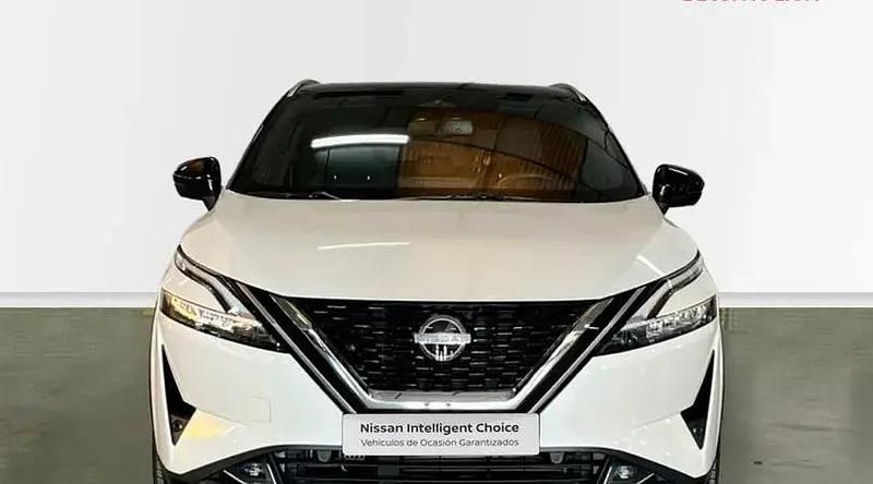 Usado Nissan Qashqai Pack 140 CV (102 kW) 2023 Lunar white midnight black n SUV