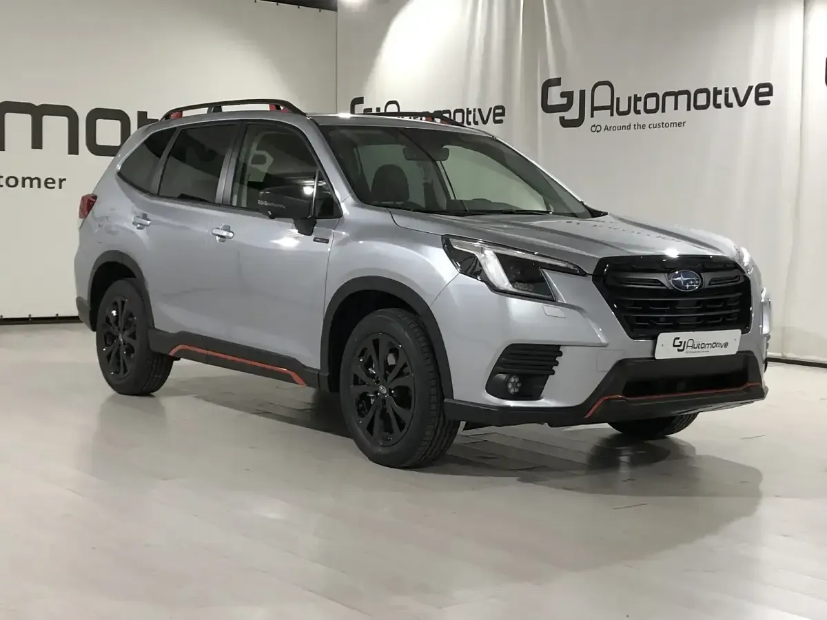 Usado Subaru Forester 150 CV (110 kW) 2023 Gris SUV