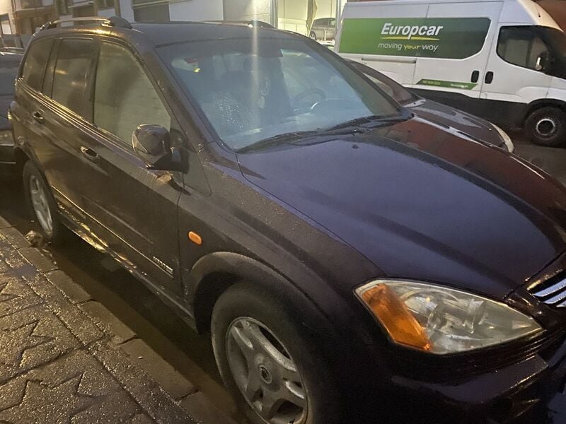 Usado Ssangyong (KGM) Kyron Limited 141 CV (103 kW) 2006 Marrón SUV