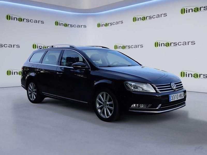 Usado VW Passat Exclusive 140 CV (102 kW) 2014 Negro Familiar